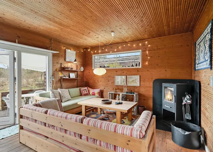 Authentic Surrounded By Nature Near Hébergement de vacances *