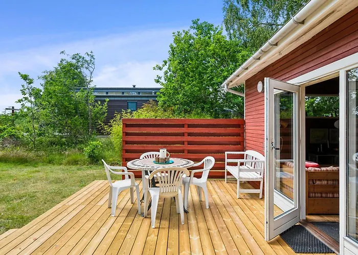 Authentic Surrounded By Nature Near Hébergement de vacances